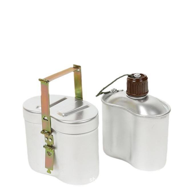 ขวดน้ำ + กล่องอาหารกลางวัน