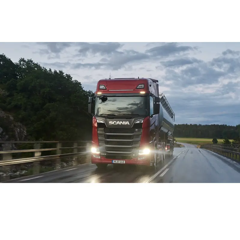 Russo venda quente caminhão pesado motor diesel scania caminhões trator 6x2 reboque cabeça caminhão para Diposit sal