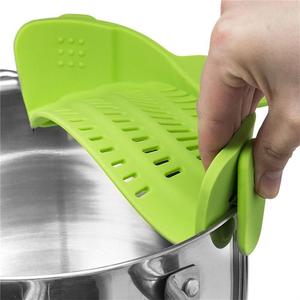 Foldable Silicone Clip on <strong>Pot</strong> Strainer Heat Resistance Kitchen Gizmo Snap <strong>Strain</strong> <strong>Pot</strong> Strainer Durable Clip on Strainer for <strong>Pots</strong> - Product Image 5