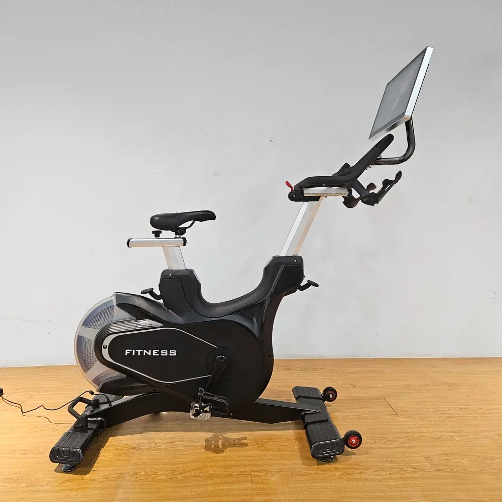 Xây dựng cơ bắp Cardio thiết bị tập thể dục 18.5 ''Màn hình cảm ứng quay quay tập thể dục xe đạp để bán