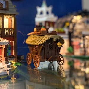 2710件MOC-80148中世纪酒店DIY教育玩具建筑砖小塑料块带盒包装游戏 - Product Image 4