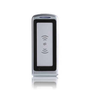 Lector de control de acceso con función de tarjeta Mifare de aplicación personalizada independiente y lector de control remoto IR opcional IP68 a prueba de agua