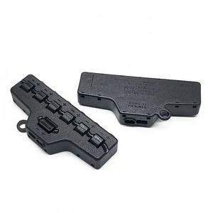 1 <strong>Input</strong> 6 <strong>Output</strong> Plug-in Splitter Connector LED Special Drive Rear DC Power Parallel Splitter Push 1 <strong>Input</strong> 3 Wire Connector - Product Image 1