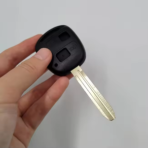 2-Tasten-Fernbedienung Schlüssel anhänger Blank Case Smart Key Shell Cover mit ungeschnittener Klinge Geeignet für Toyota-Zubehör - Product Image 5