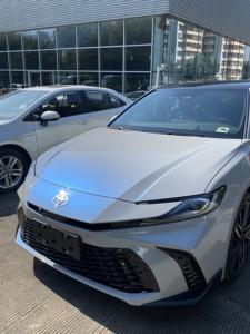 トヨタキャマリスカムリスガソリンセダン自動車ハイブリッド4ドア5人乗りスポーツ新車販売トヨタキャムリス80