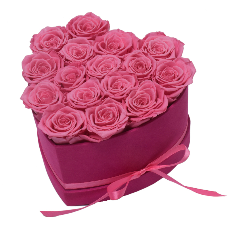 16 rosas en caja de corazón