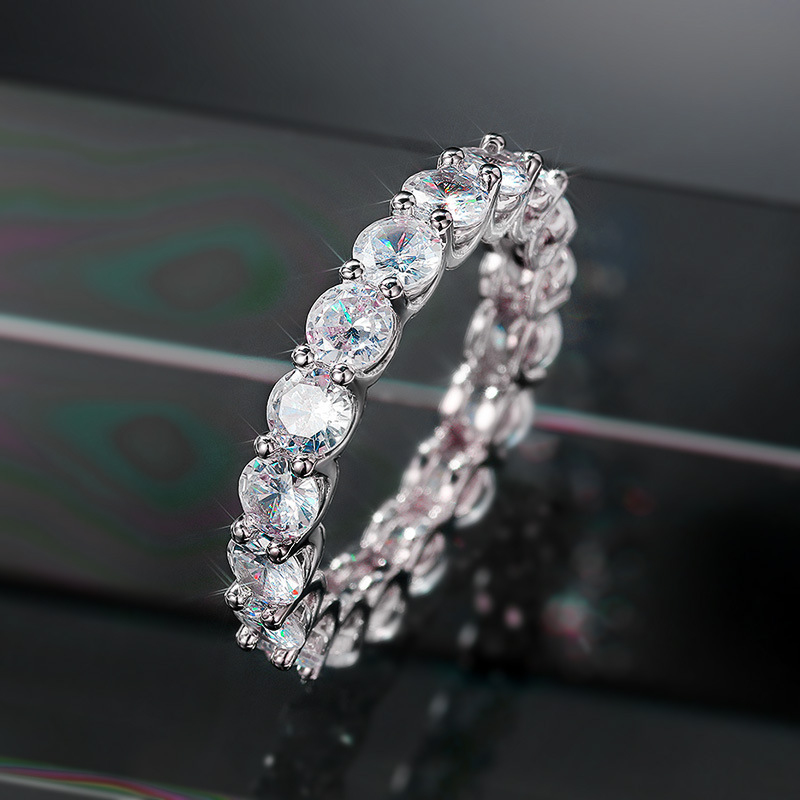 B2828 round zircon