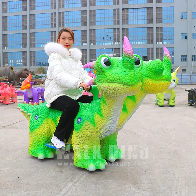 مركز تسوق سرعة منخفضة للأطفال يركب عجلة مع ركوب السيليكون الخفيف على الديناصورات
