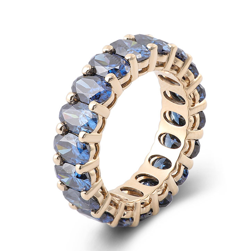 Bague en or massif 10K véritable avec moissanite et diamants.