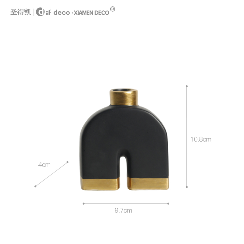 Noir + Or 3