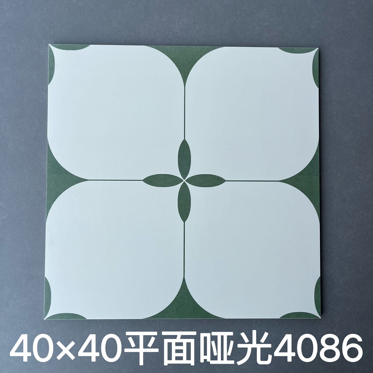 4086
