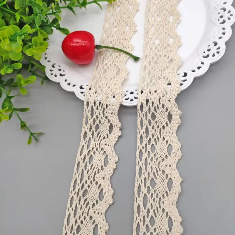 Aparamento extravagante do laço do crochet do fio de algodão para a roupa, aparamento decorativo do laço do algodão do bordado da fábrica para acessórios do vestuário