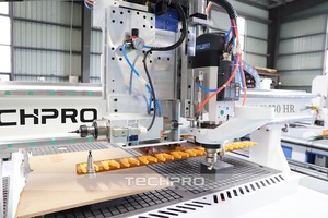 El último enrutador CNC de eje rotativo 5x10 1530 con cambiador de herramientas automático lineal y husillo horizontal a la venta - Product Image 3