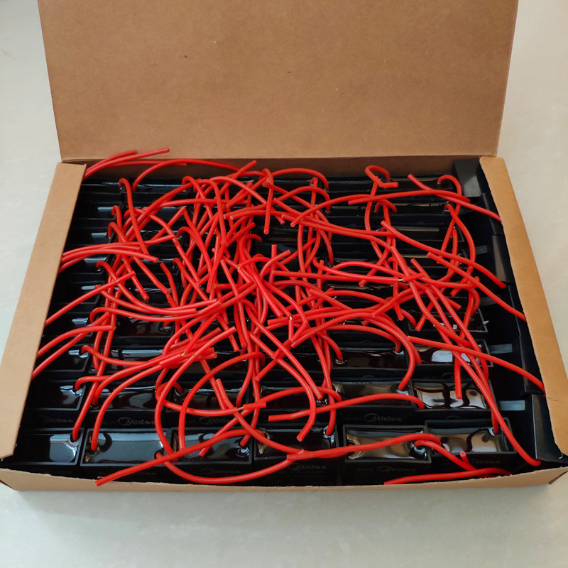 Se recomienda una caja de 50 condensadores de ventilador 4UF.