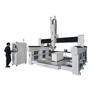 Máquina enrutadora CNC 3D de 4 ejes y 5 ejes de alta calidad con dispositivo giratorio y cabezal oscilante - Product Image 1