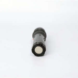 LED-Taschenlampe Magnetische Stretch-Arbeits scheinwerfer Multifunktions-Handlicht 4AAA-Batterien Taschenlampe - Product Image 5