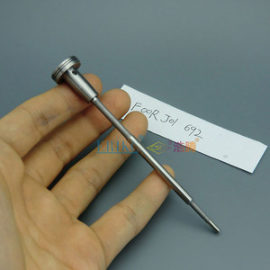 ERIKC F OOR J01 692インジェクタコントロールバルブ<span class=keywords><strong>FOORJ01692</strong></span>ディーゼルインジェクタバルブFooR J01 692工場直送
