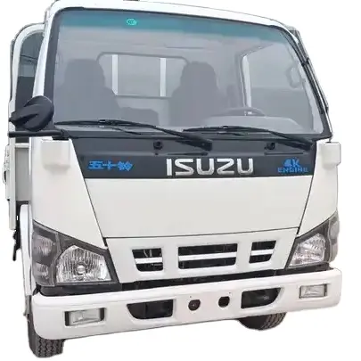 รถบรรทุกสินค้าใหม่ Isuzu 4K แชสซีเครื่องยนต์4HK1-TC 4ตันดีเซลแค็บเดียว