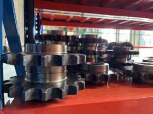 2225691 цепная Звездочка верхняя Звездочка S1880 S1800-3 S2100-3 цепное колесо для асфальтоукладчиков - Product Image 5