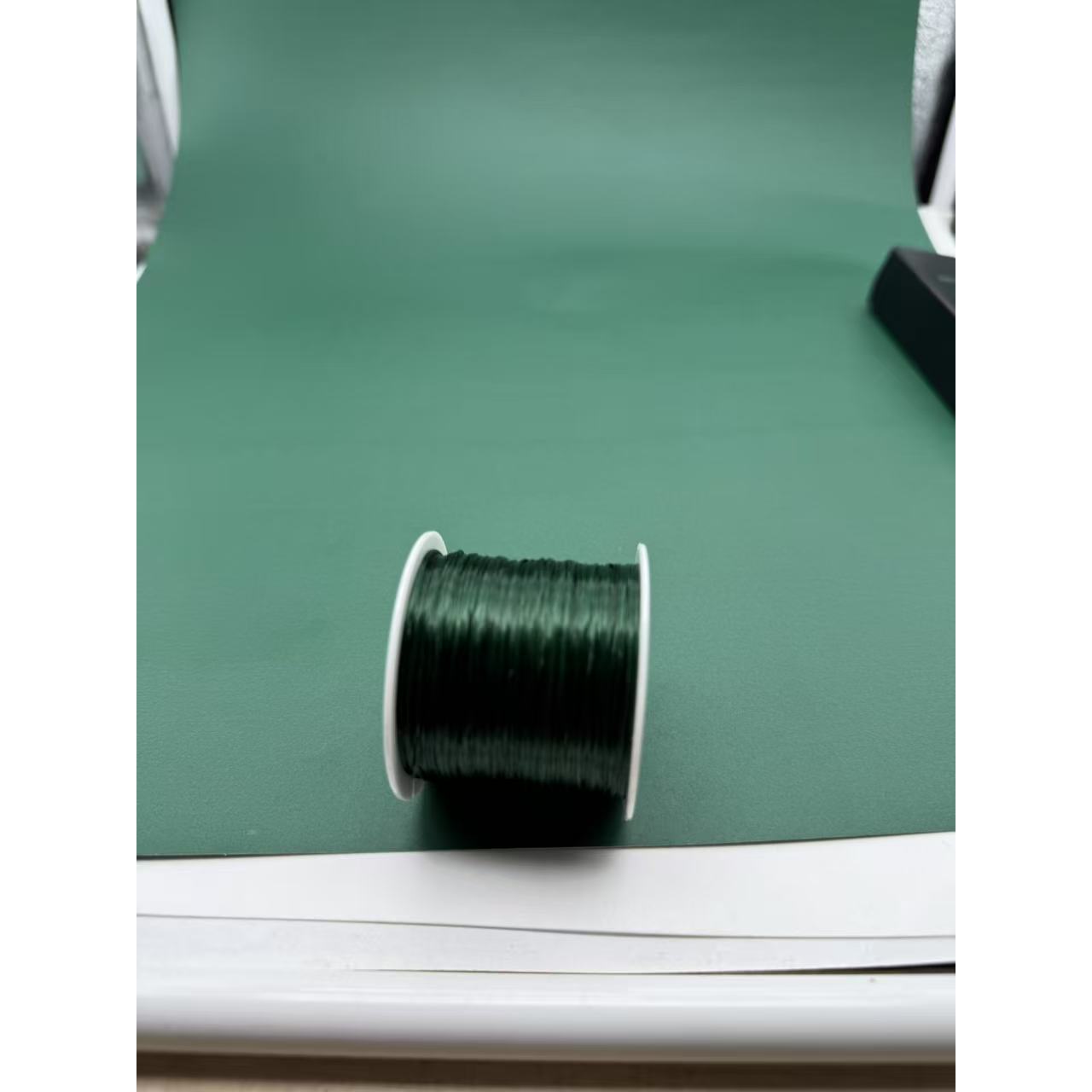Vert foncé