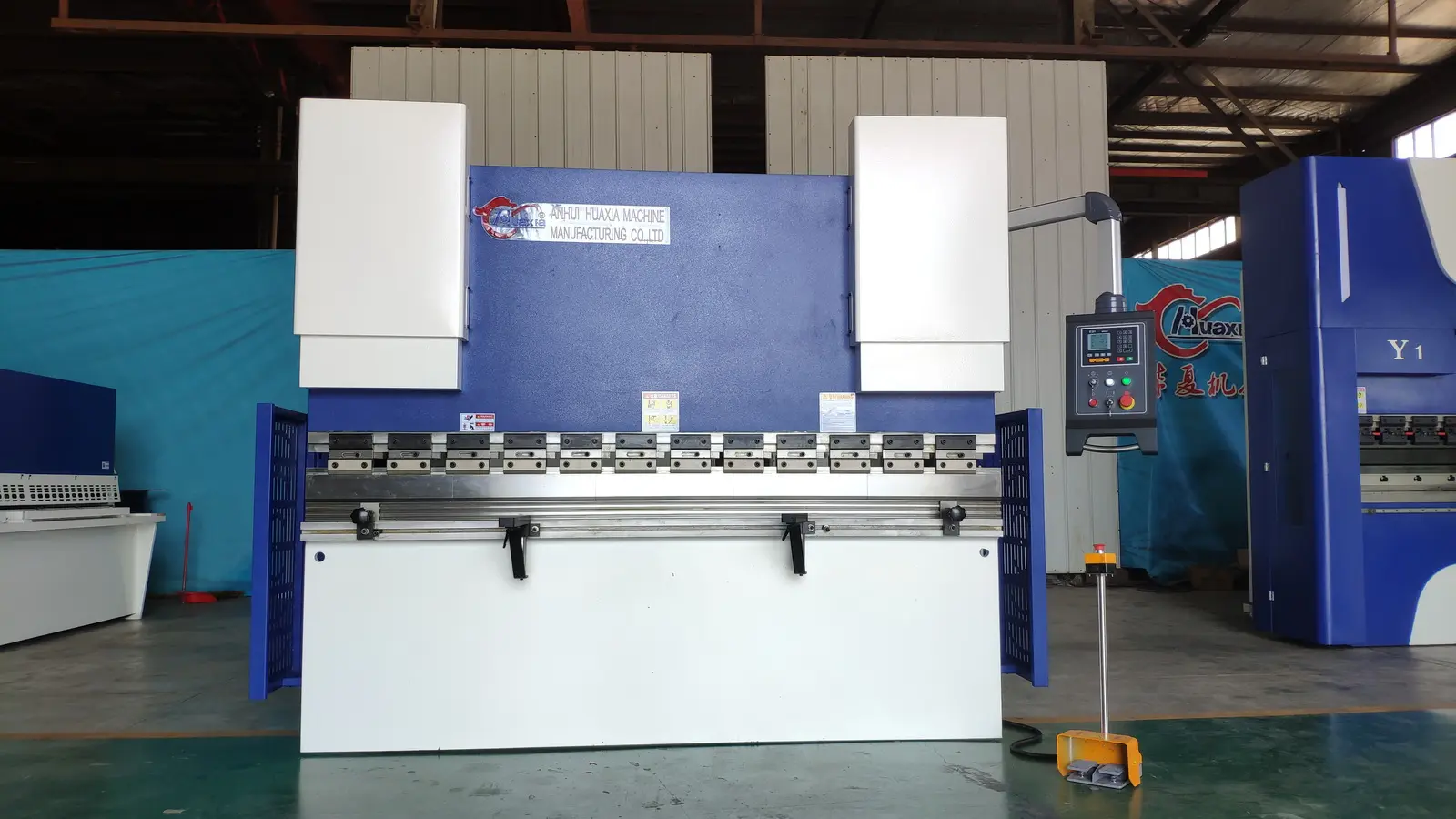 ESTUN E21 controller 125 TON hydraulic CNC press brake pipe bending machine