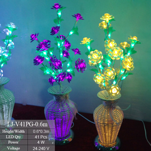 工場カスタム3m 4m 5m 6m偽の大きな人工屋外<span class=keywords><strong>LED</strong></span>照明付きヤシの木装飾用ソーラーライト付き