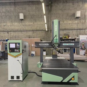 Enrutador CNC de 4 ejes 1325 para carpintería, nueva condición, consumo de servomotor, cambiador automático de herramientas para corte de puerta de armario - Product Image 1