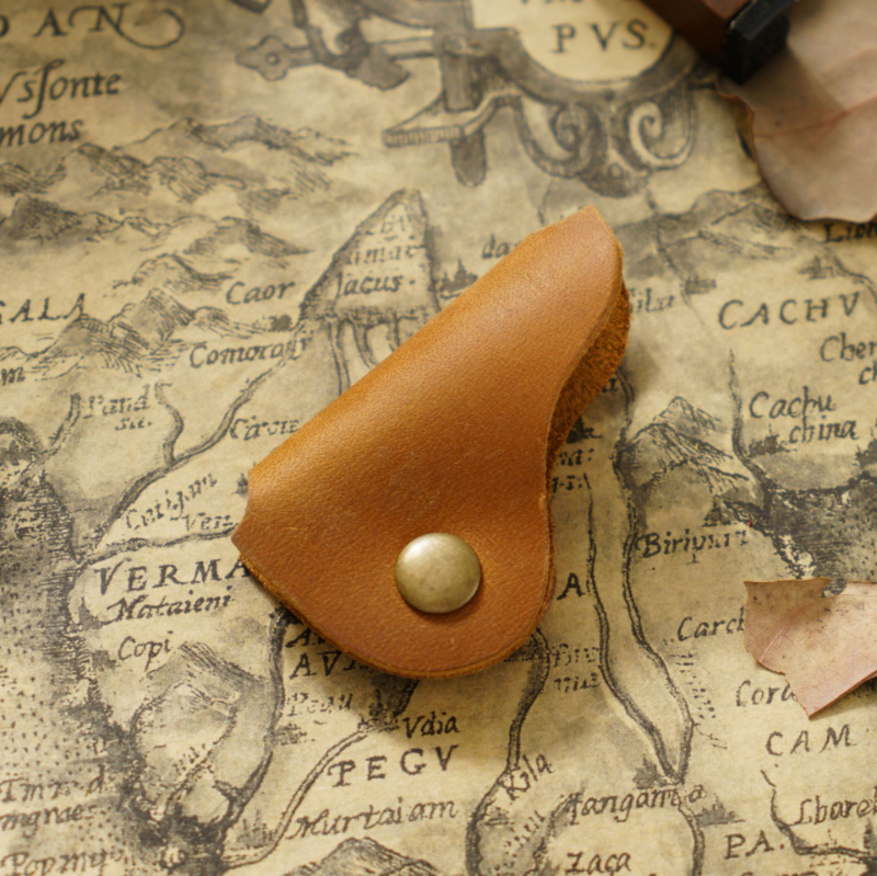 สีน้ำตาลอ่อน