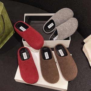 Pantoufles d'intérieur pour femmes Baotou de style japonais, pantoufles pour femmes haut de gamme en tissu de nylon, chaussures de plancher en bois, pantoufles silencieuses - Product Image 3