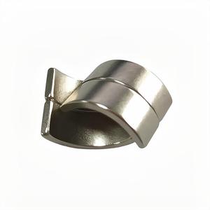 ネオジウムアーク永久アークセグメント発電機フェライト磁石ndfeb磁石カスタマイズ - Product Image 1