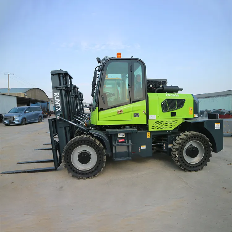 China 3,5 Ton Forklift 4 WD 4x4 All Diesel Forklift Truck para la venta Runtx marca carretilla elevadora para terrenos difíciles