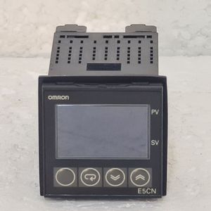 PLCプログラミングコントローラPlc E5CNC2MT500デジタル温度コントローラ - Product Image 4
