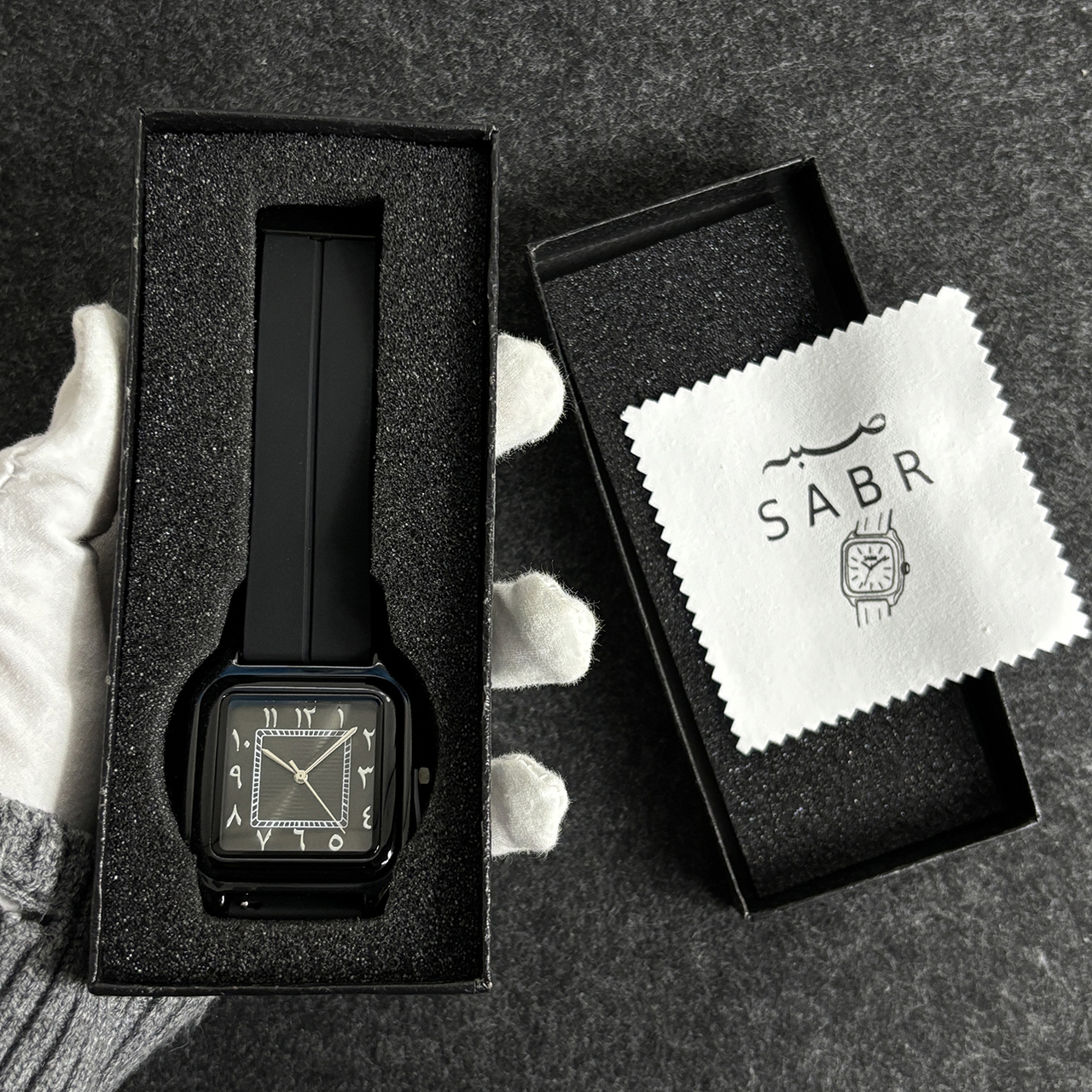 1235-7 Noir