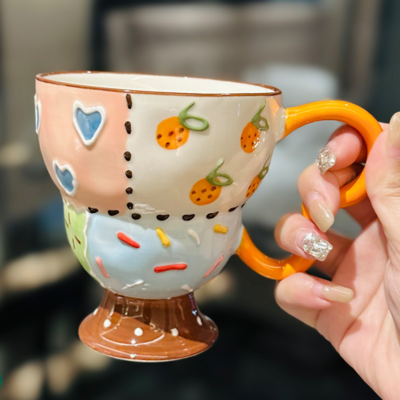 Goblet-brown handle
