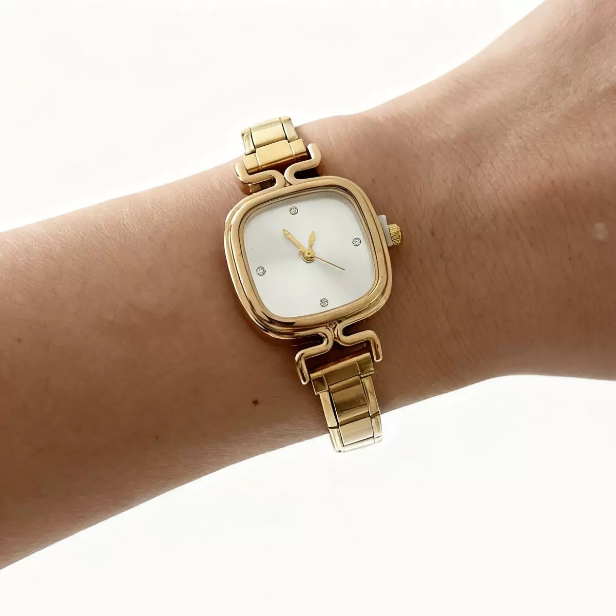 Oro:WAT16