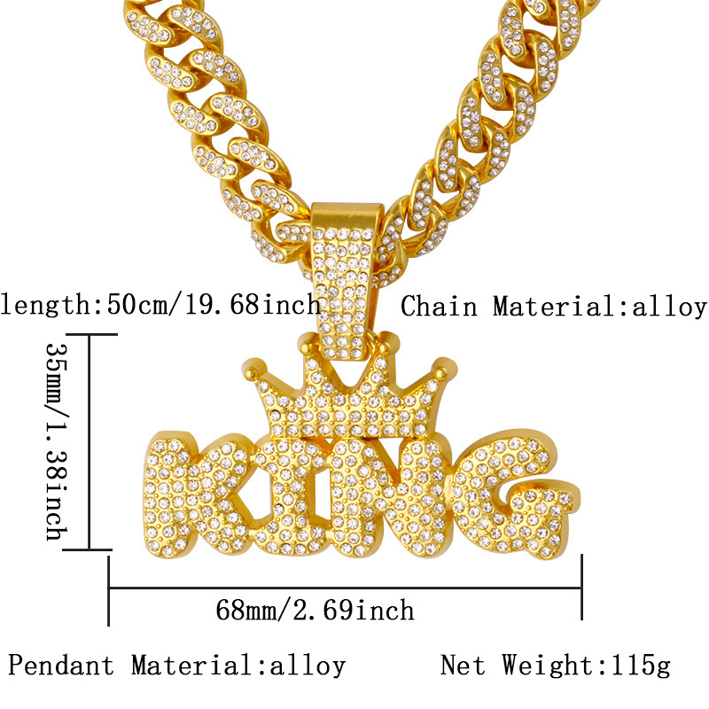 Collier pendentif roi couronne en or