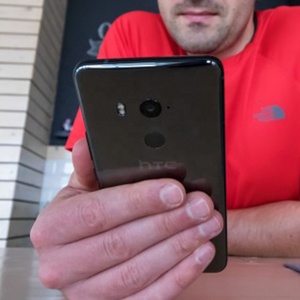 卸売格安ロック解除HTC U11 Plus Android 99 EUバージョン新しいデュアルSIMスマートフォンLTEセルラー改装U11 + - Product Image 4