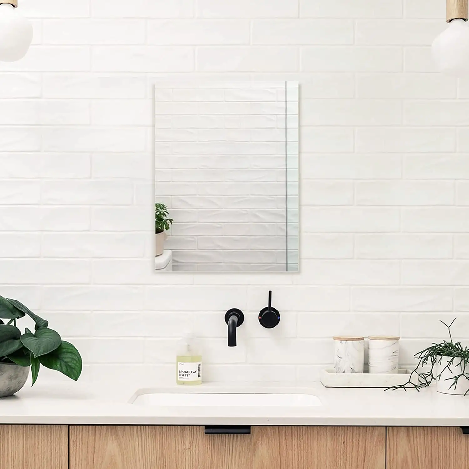 Moderno barato frameless inquebrável impermeável hotel vaidade espelho para banheiro