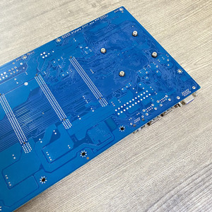 新型GPU 9 12显卡PCI-E X16 DDR3 M-SATA固态硬盘直插式主板支持A/N显卡集成中央处理器