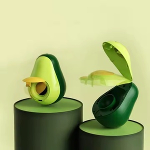 Vaso con fugas de comida en forma de aguacate, hierba gatera ecológica, juguetes interactivos de plástico para gatos - Product Image 2