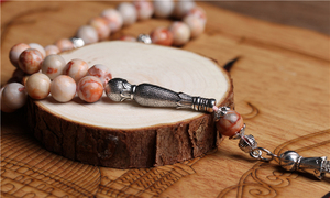 Collana di pietra naturale rosso rete perline 33 islam tasbih musulmano rosario