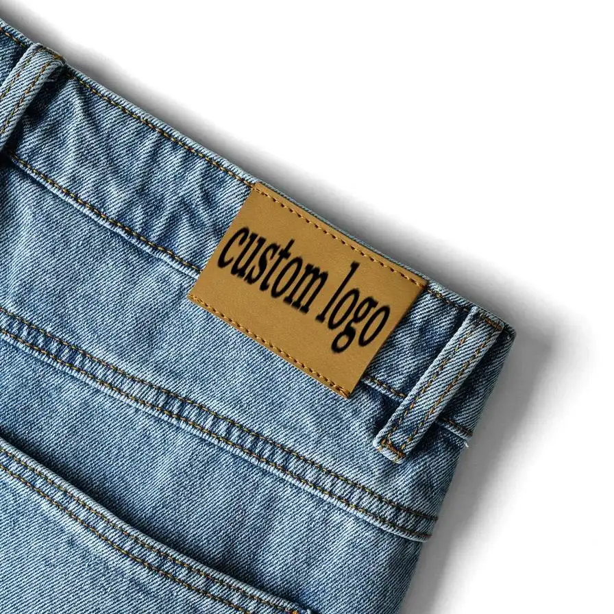 سروال جينز رجالي عالي الجودة 2024 مزود بأزرار معدنية مصنوع من القطن مع شعار مخصص سروال قصير من قماش الدنيم مغسول بالحمض