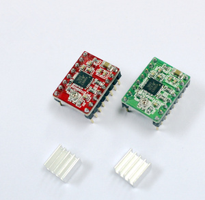 Reprap passo passo del driver del motore modulo motore modulo di A4988 verde con dissipatore di calore in alluminio rosso - Product Image 1