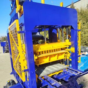 QT4-15S машина для производства бетонных блоков - Product Image 1