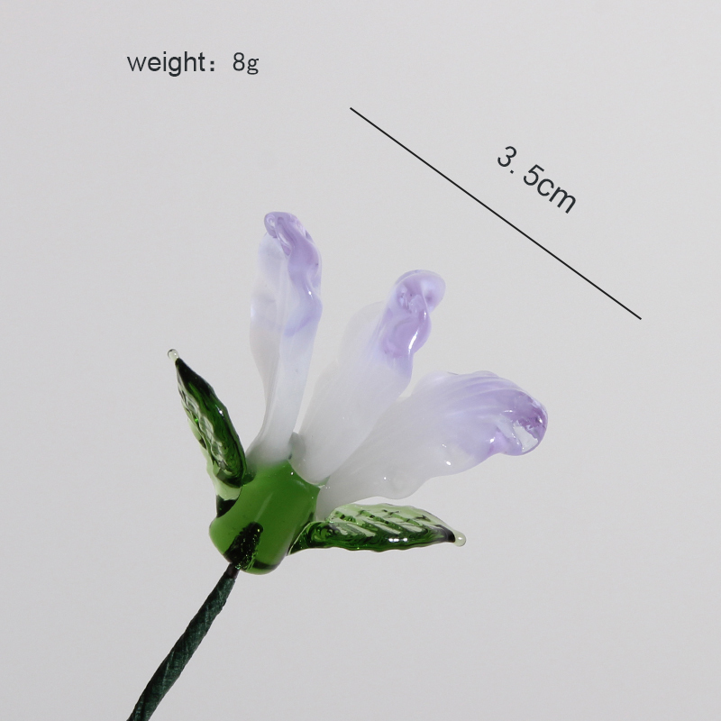 Piselli dolci viola di aprile