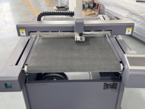 DMAIS Flatbed <strong>Cutter</strong> Plotter 70*90cm Vacuum Adsorption DTF Cutting Machines with Dual Head Creasing Cutting <strong>Cutter</strong> - Product Image 4