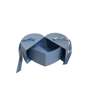 Kırmızı karton gül kutusu fantezi tasarım kadınlar için - Product Image 2