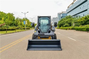 Mini Skid Steer <strong>Loader</strong> XC7-SR08 with 0.93m3 Bucket and 930kg Rated <strong>Load</strong> for Sale - Product Image 6