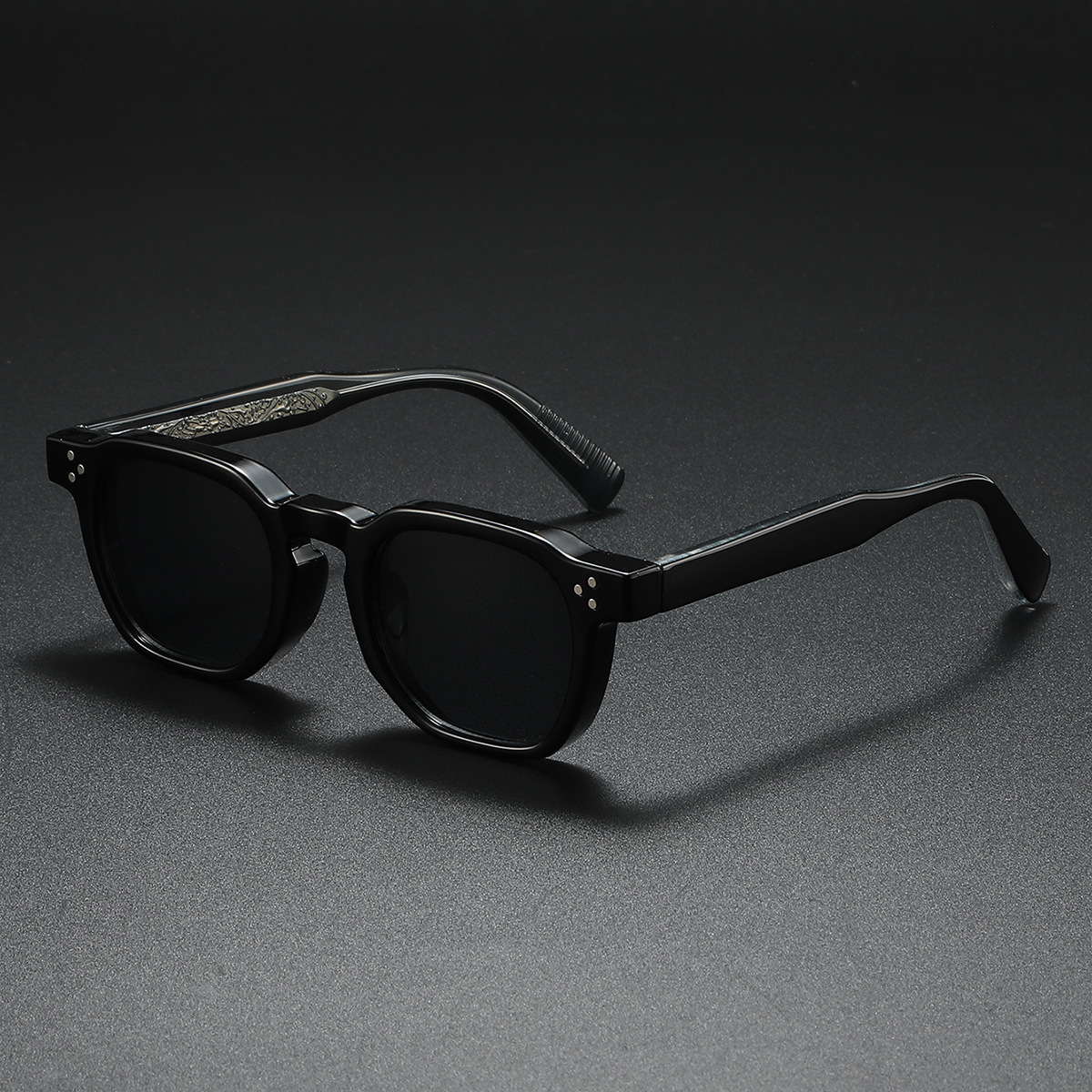 Black frame full gray
