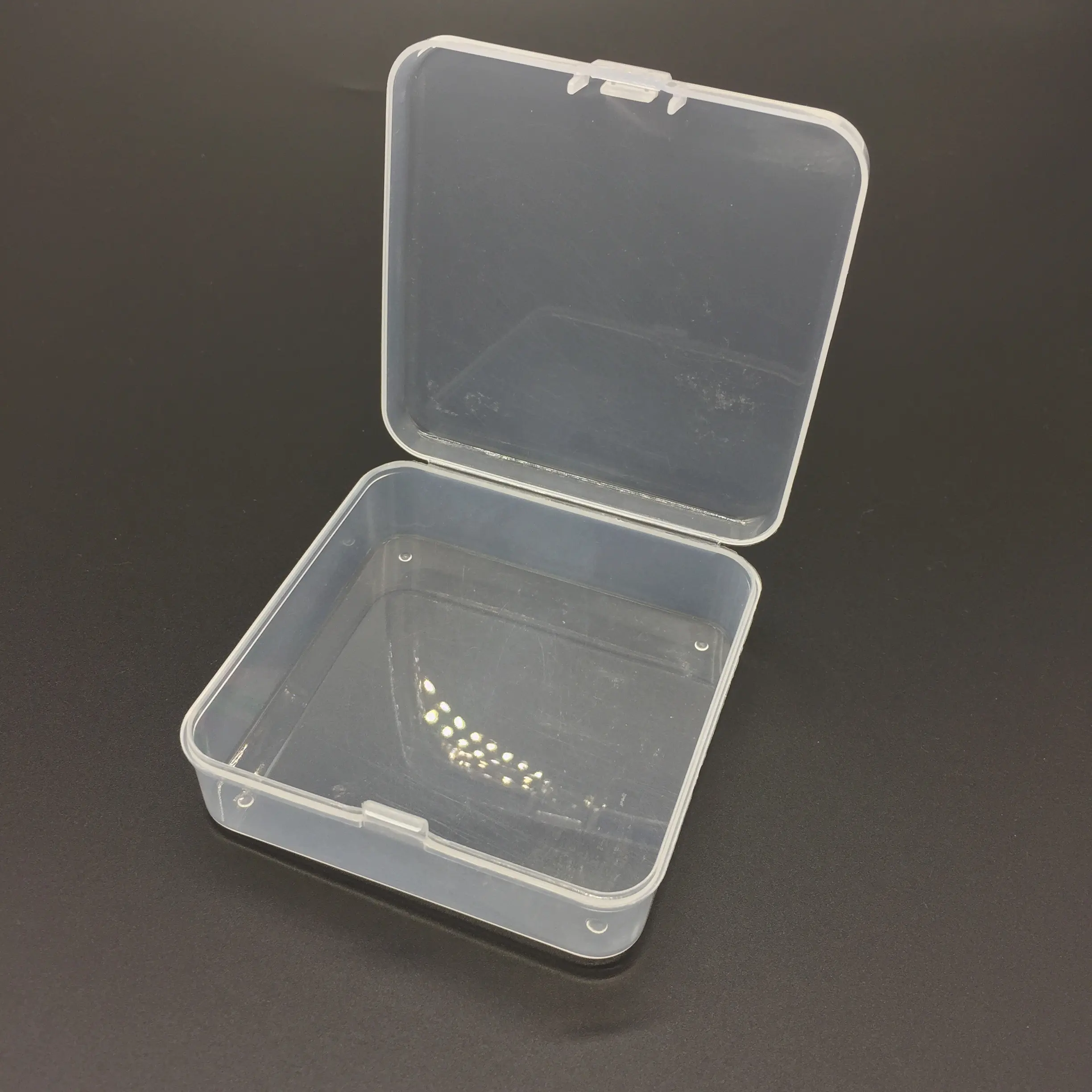 Boîte en plastique Visible à haute transparence, boîtier de rangement transparent avec couvercle pour cigarettes